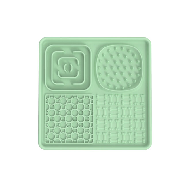 customized silicone lick mat with suction cup for pets