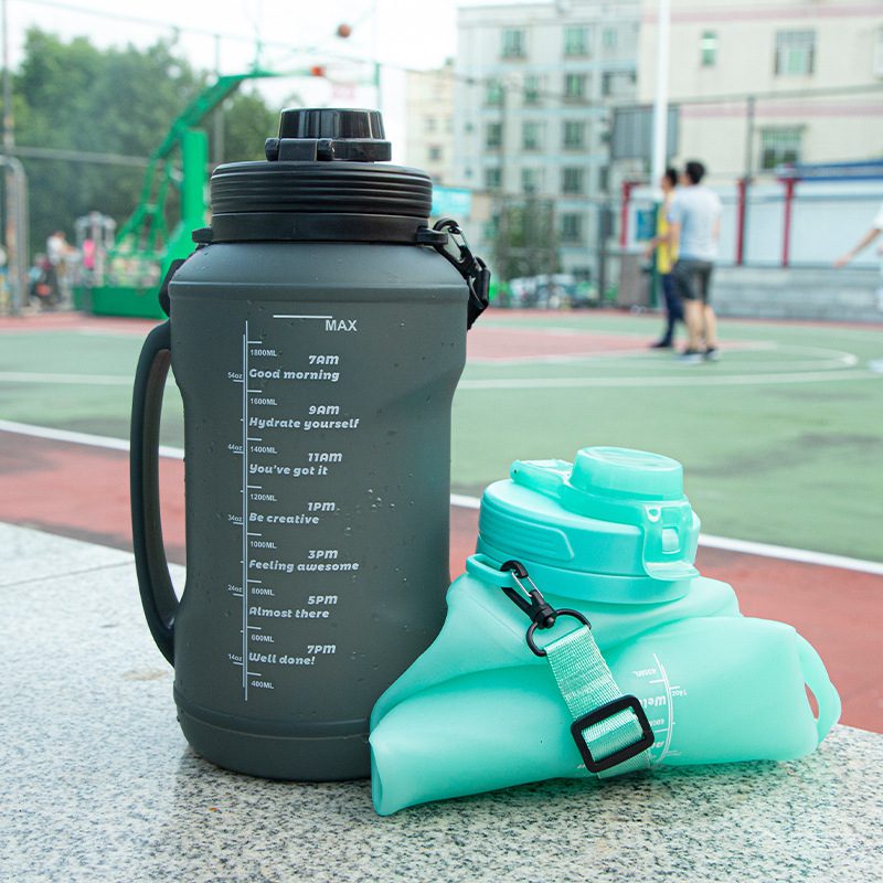 2L-Collapsible-Silicone-Camping-Bottle